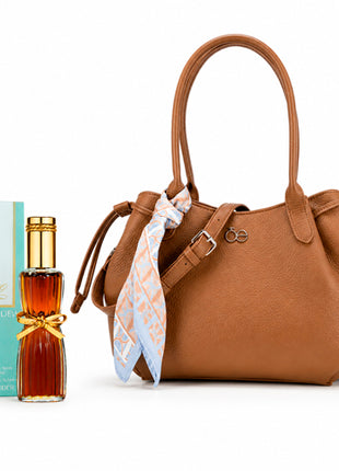 Combo Cloe Bolsa Satchel Mediana Con Mascada Color Camel - 2BLCP26175CAM + Youth-Dew EDP 67ml. Estee Lauder - YOUTHDEW67